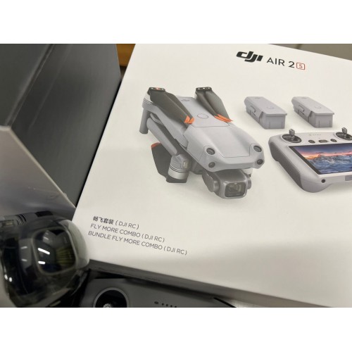 Квадрокоптер DJI AIR 2S Fly More Combo (пульт DJI RC с экраном) в Ульяновске
